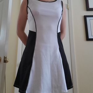 Black and White Dress s. M